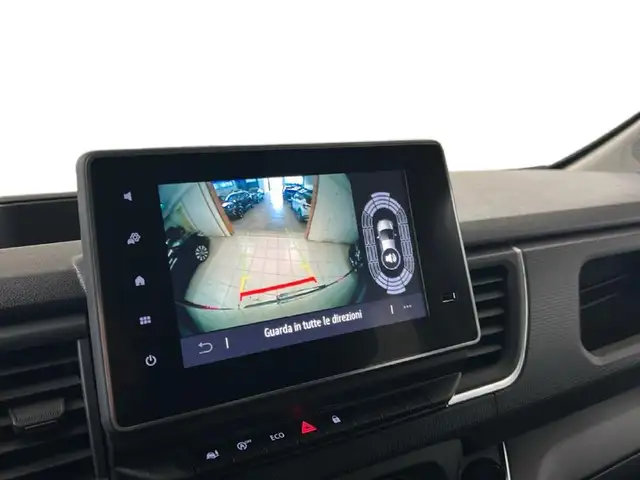 Nissan Primastar view 6