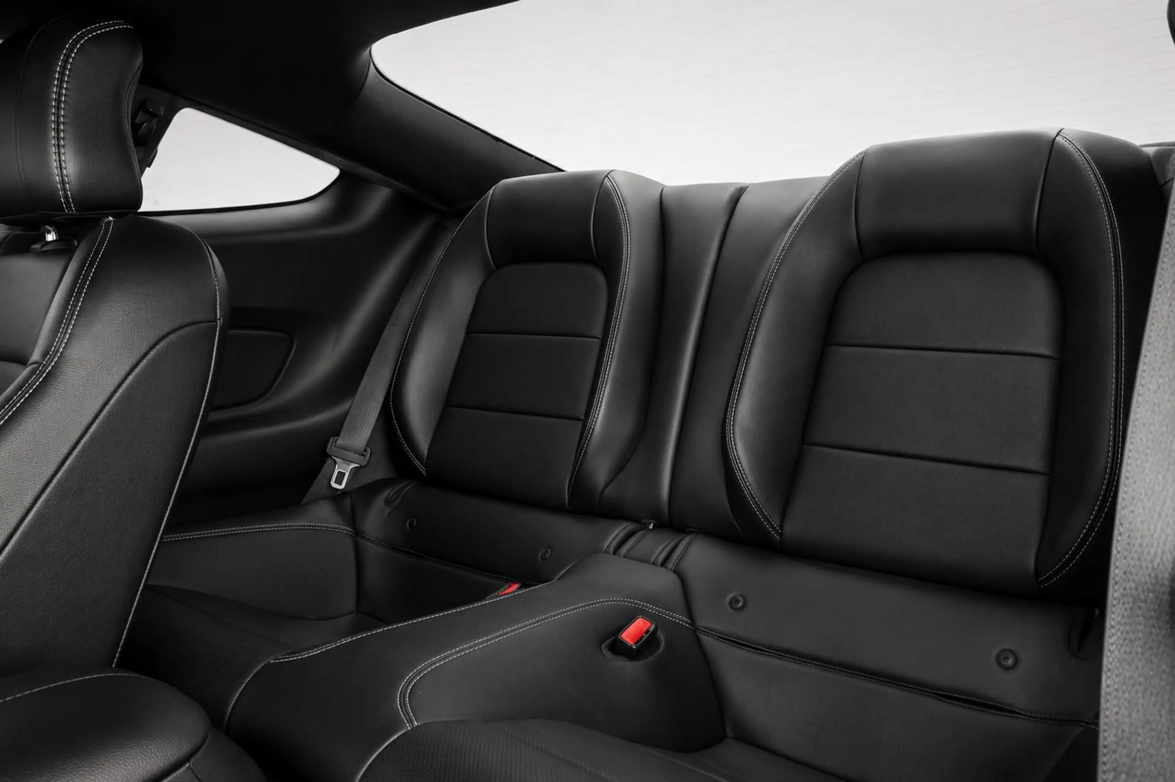 Ford Mustang Fastback 2.3 EcoBoost CruiseControl|Camera|Keyless — photo 7