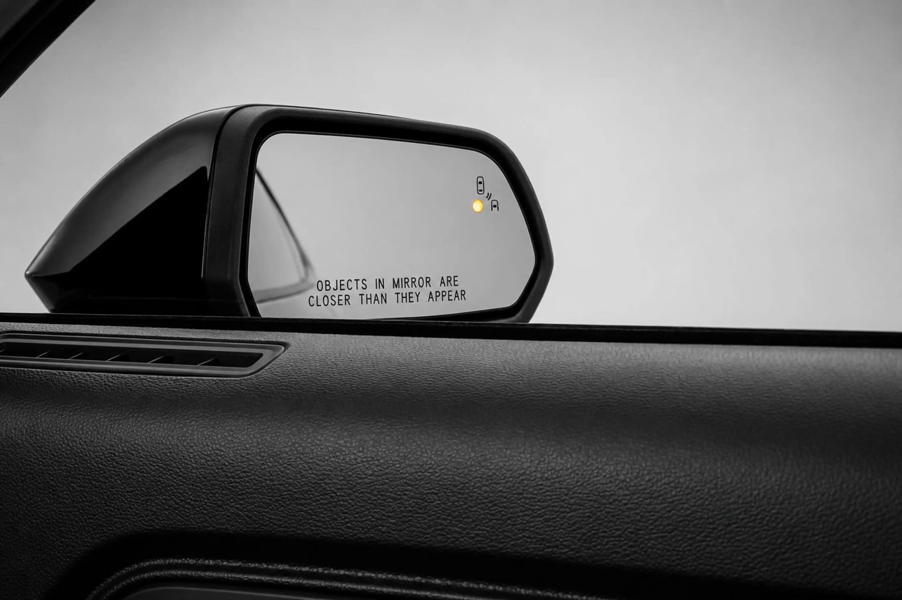 Ford Mustang Fastback 2.3 EcoBoost CruiseControl|Camera|Keyless — photo 10