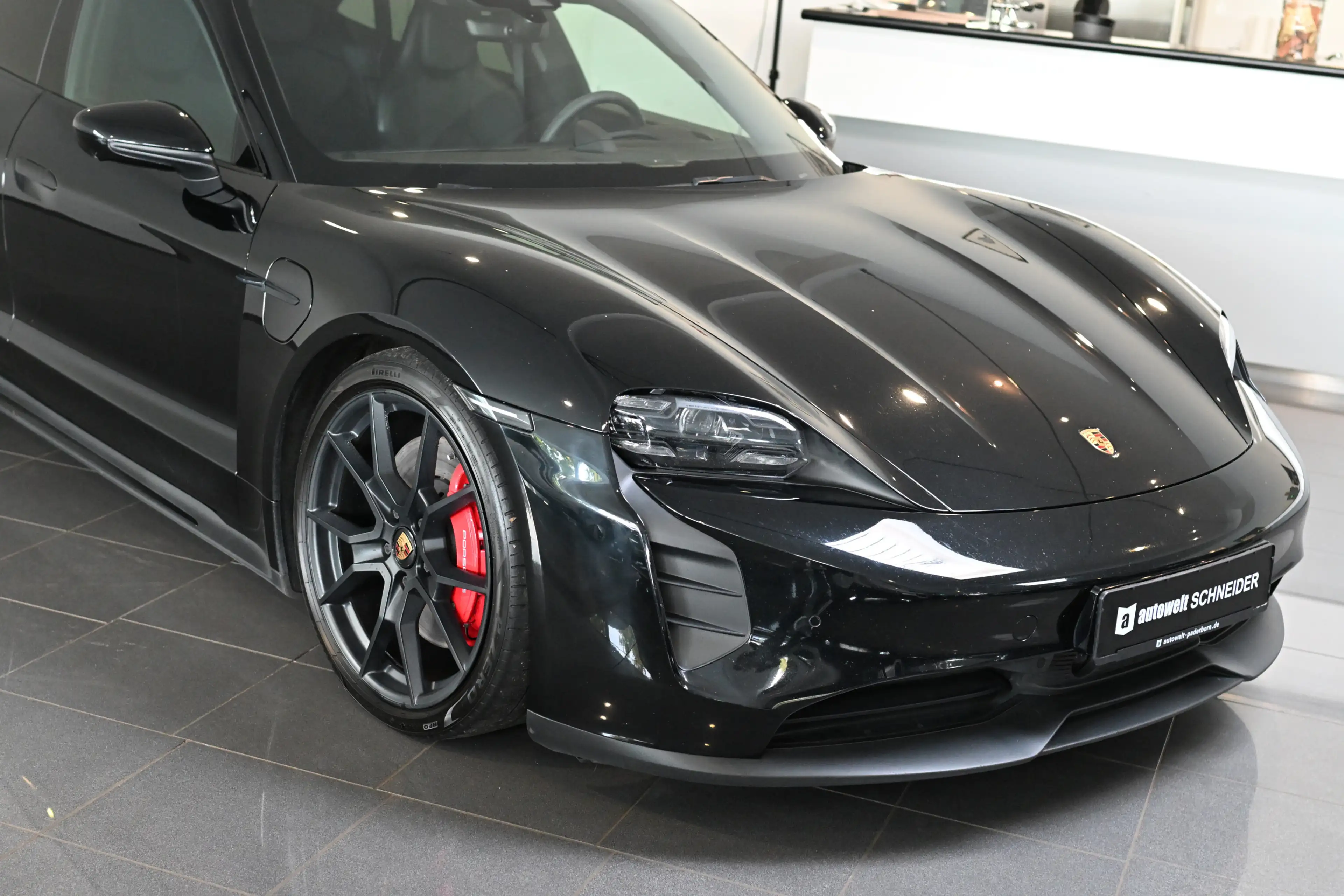 Porsche Taycan Turismo GTS Pano ACC Kamera SHZ 21-Zoll — photo 7