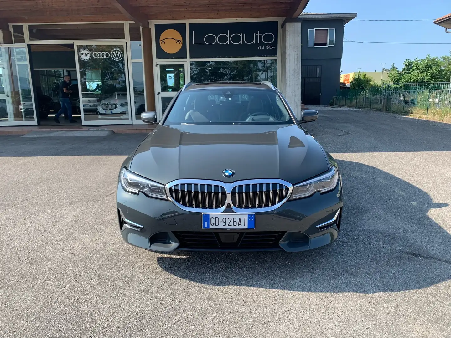 BMW 320 Touring mhev 48V xdrive Luxury auto #INDIVIDUAL# Grigio - 2