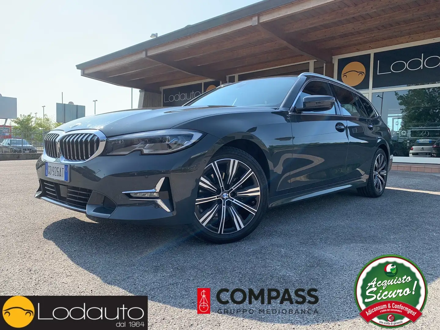 BMW 320 Touring mhev 48V xdrive Luxury auto #INDIVIDUAL# Grigio - 1