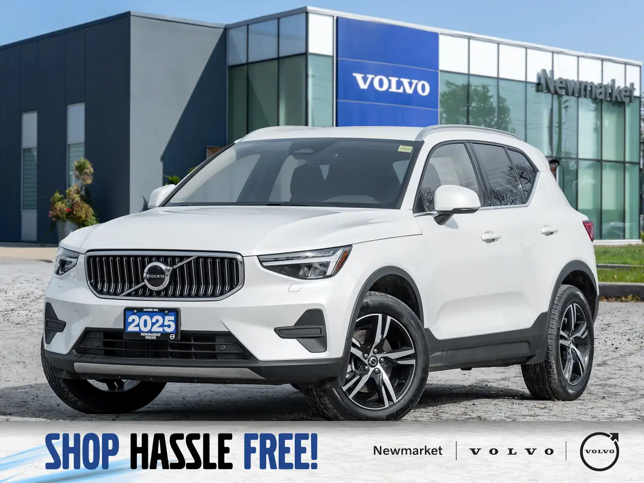 2025 Volvo XC40