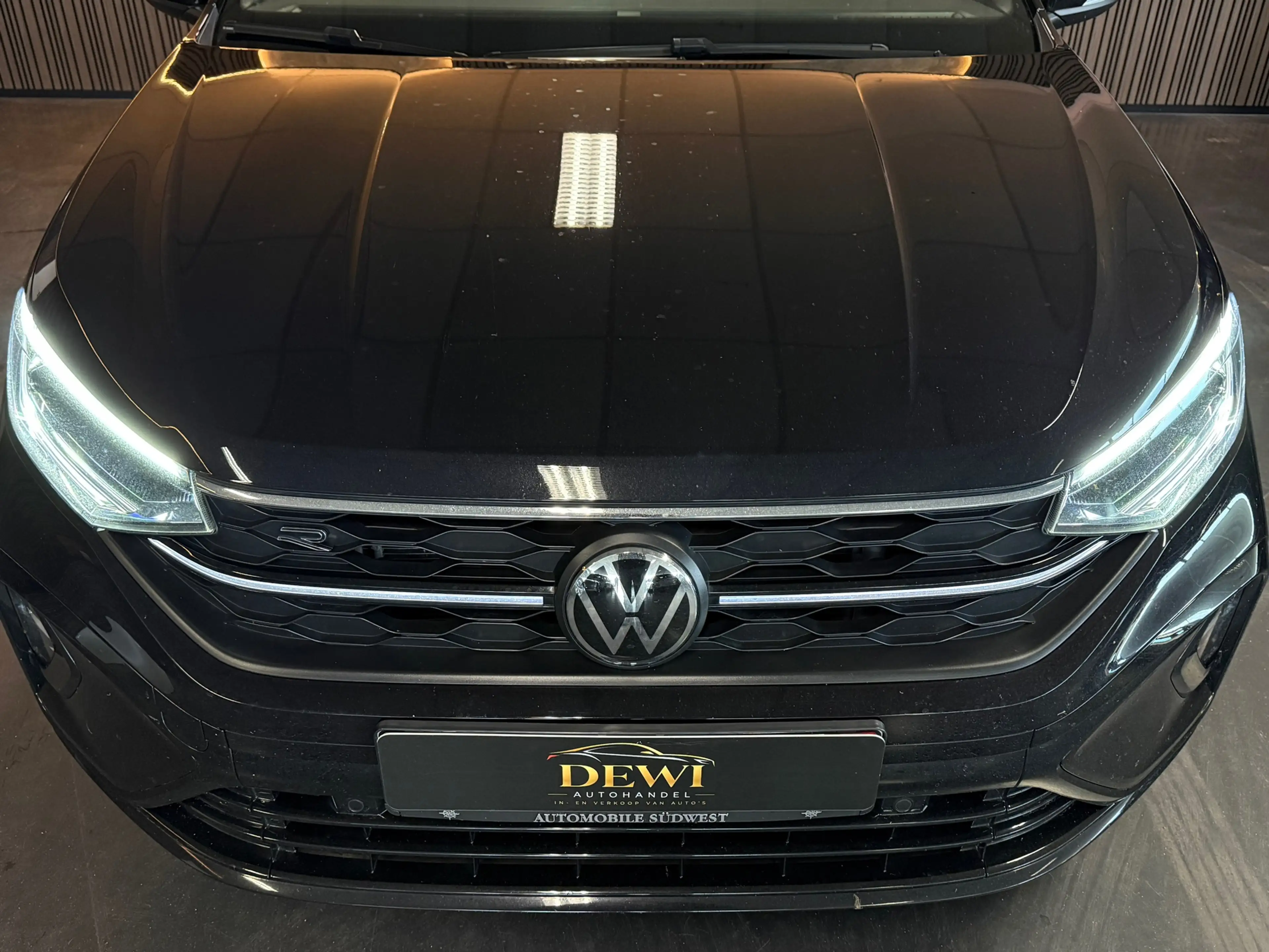 Volkswagen Taigo 1.5 TSI R-Line DSG Pano Led IQ — photo 5