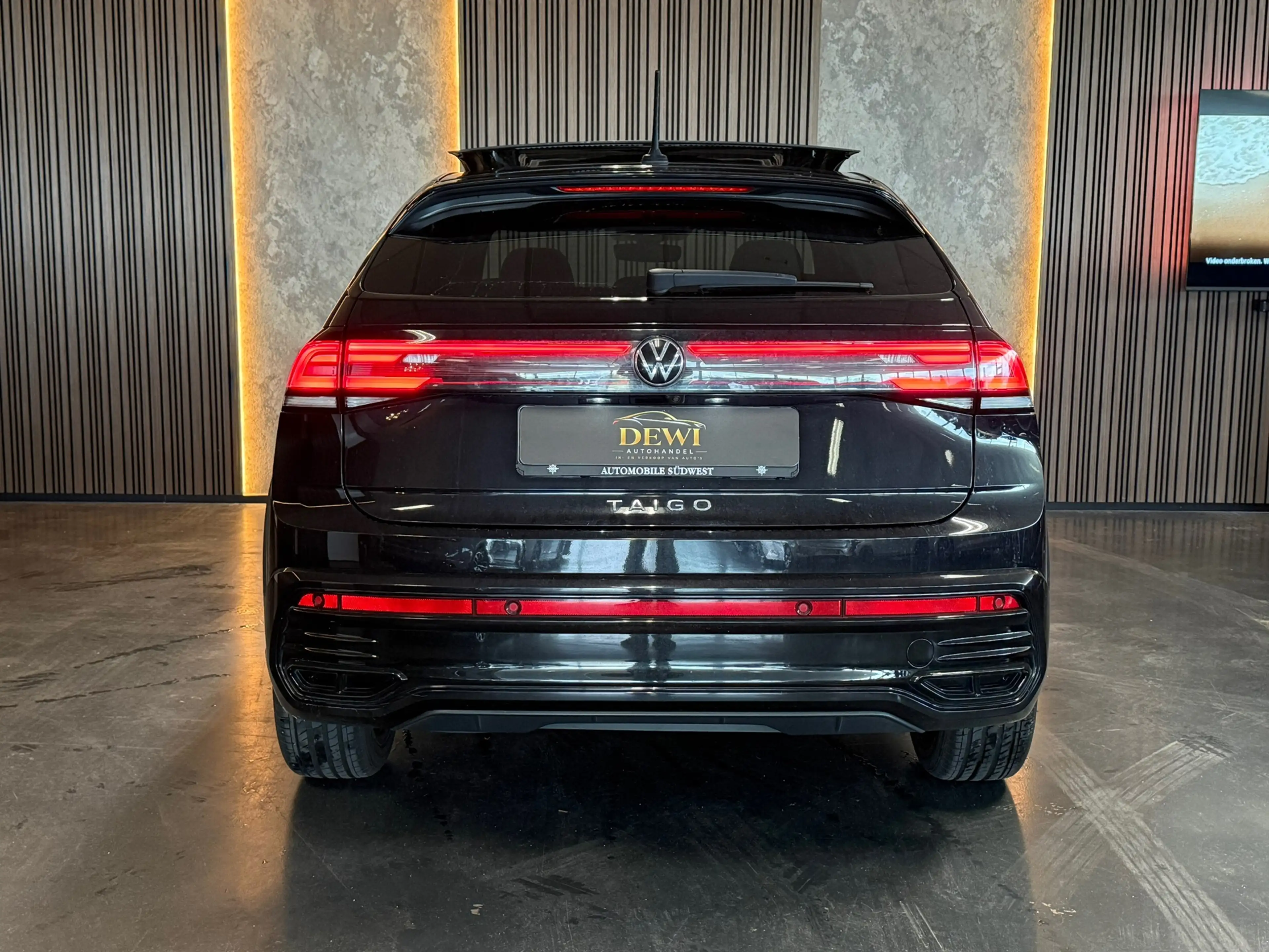 Volkswagen Taigo 1.5 TSI R-Line DSG Pano Led IQ — photo 14