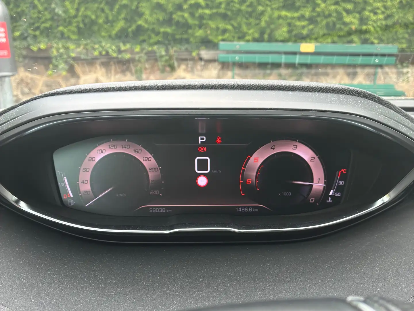 Peugeot 3008 3008 BlueHDi 130 GT PACk Weiß - 2