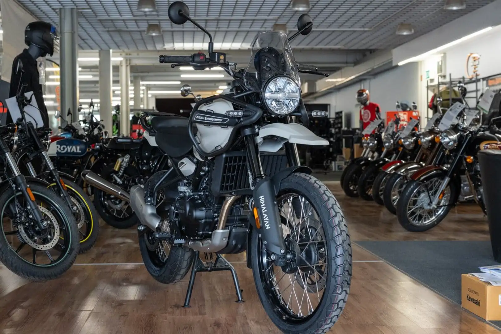 Royal Enfield Himalayan 450 ABS, Euro 5+, sofort lieferbar Braun - 2