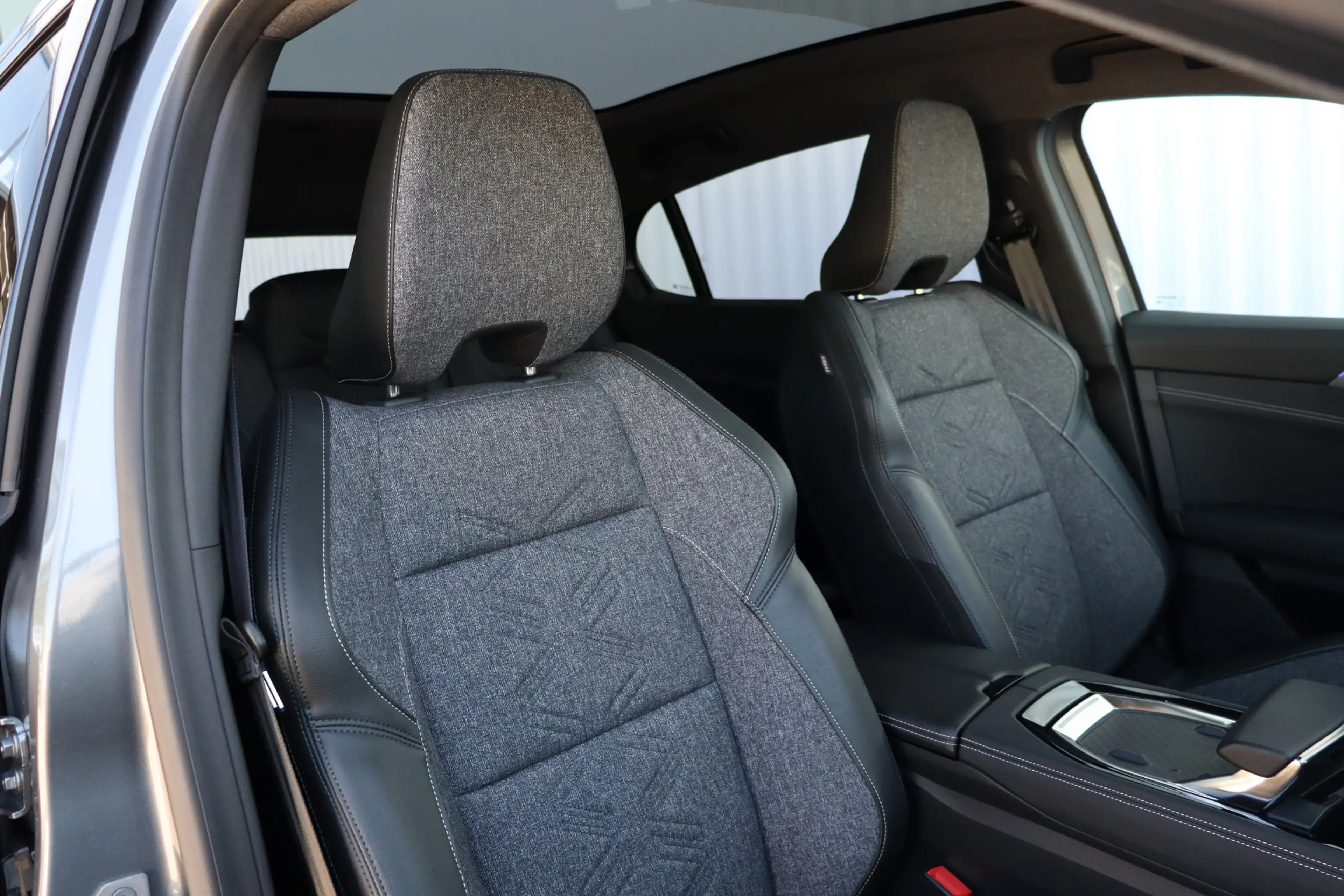 Renault Rafale 1.2 E-Tech full hybrid 200 techno | Solarbay | Ada — photo 12