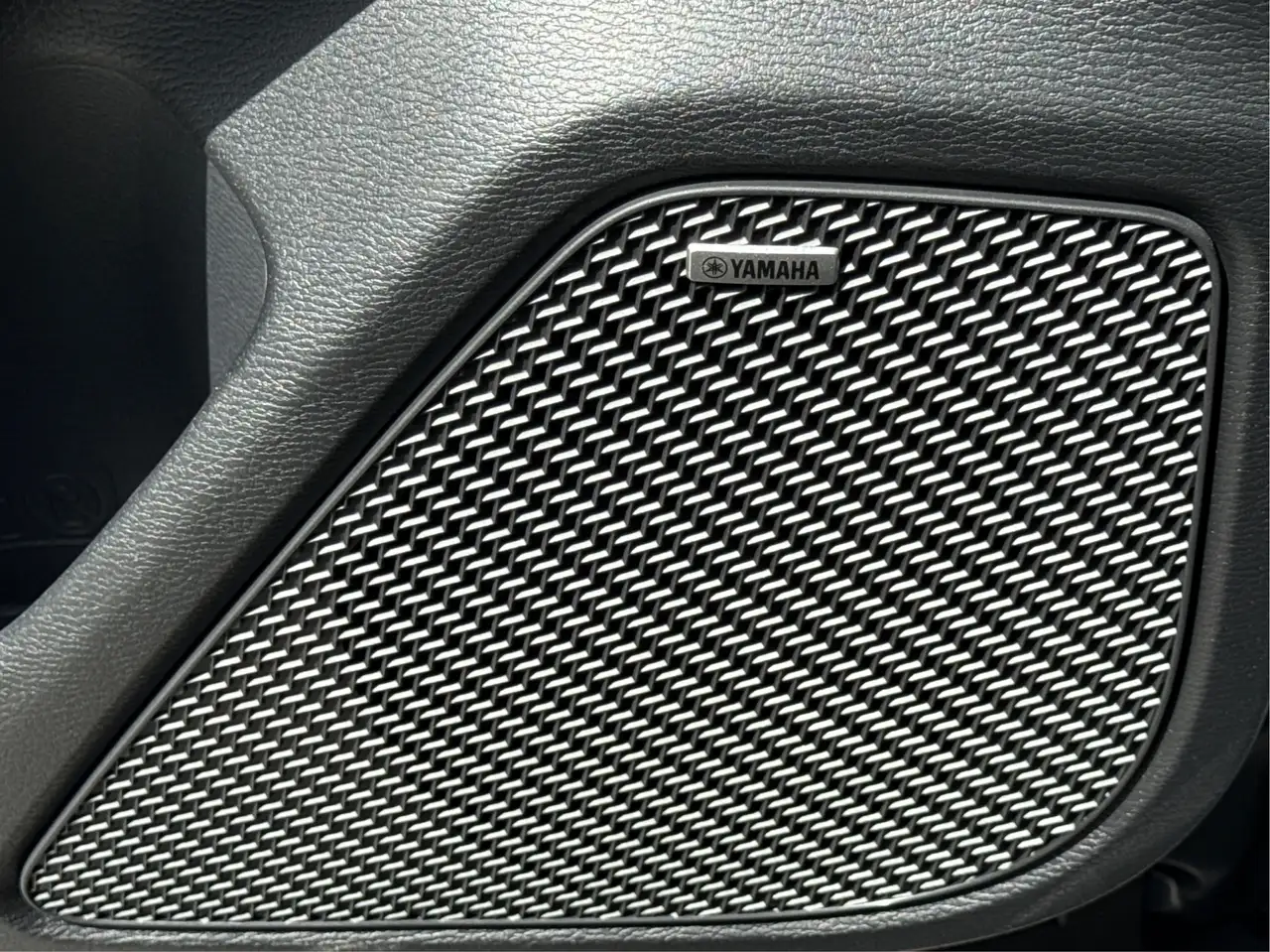 Mitsubishi Outlander снимка Mitsubishi Outlander