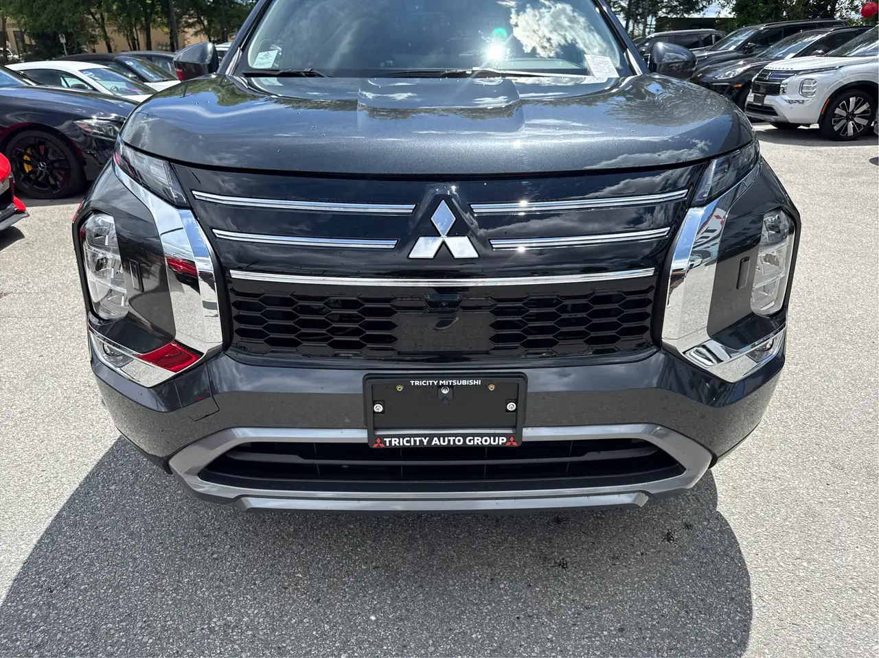 Mitsubishi Outlander снимка Mitsubishi Outlander