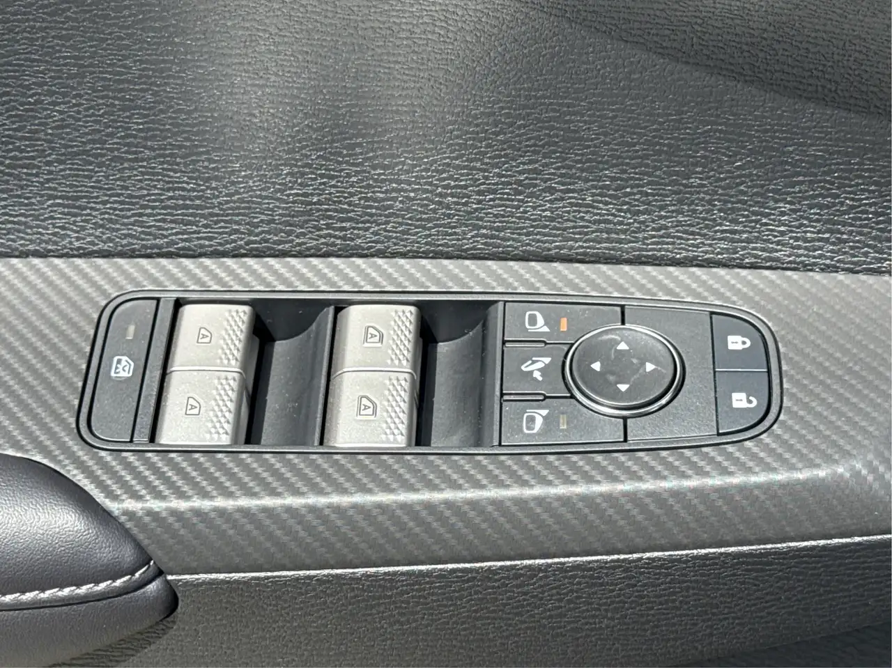 Mitsubishi Outlander снимка Mitsubishi Outlander