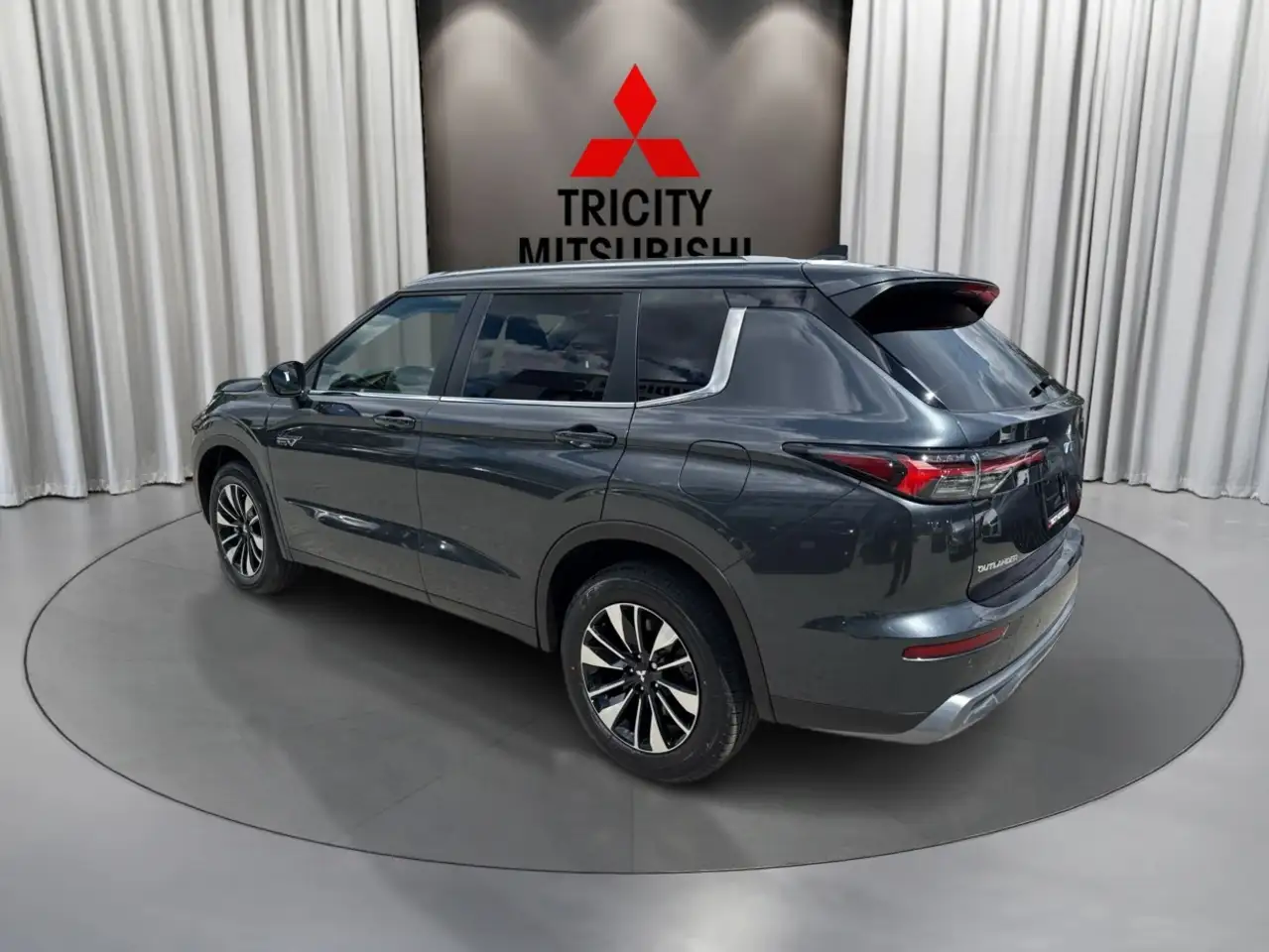 Mitsubishi Outlander снимка Mitsubishi Outlander
