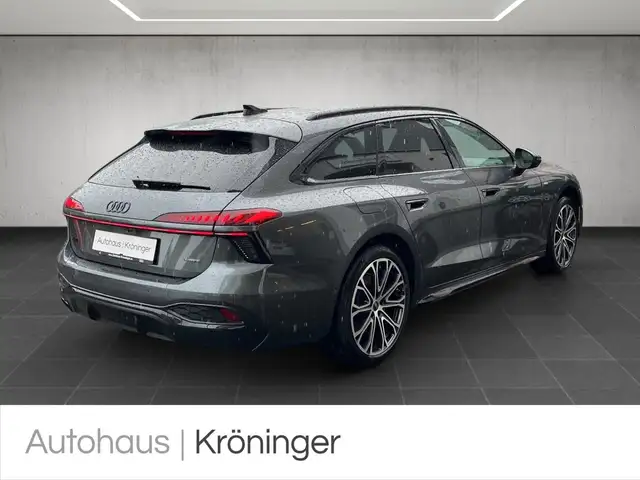 Audi A6 Avant view 2