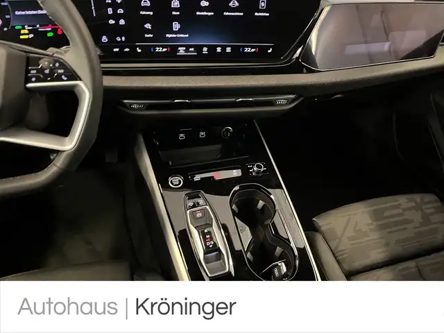 Audi A6 Avant view 14