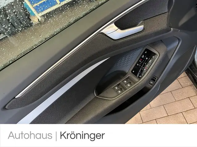 Audi A6 Avant view 8