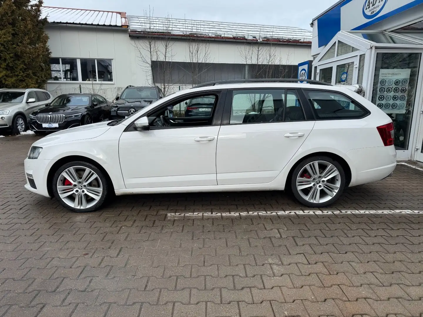 Skoda Octavia Combi RS 2.0 TDI 184PS Blanc - 2