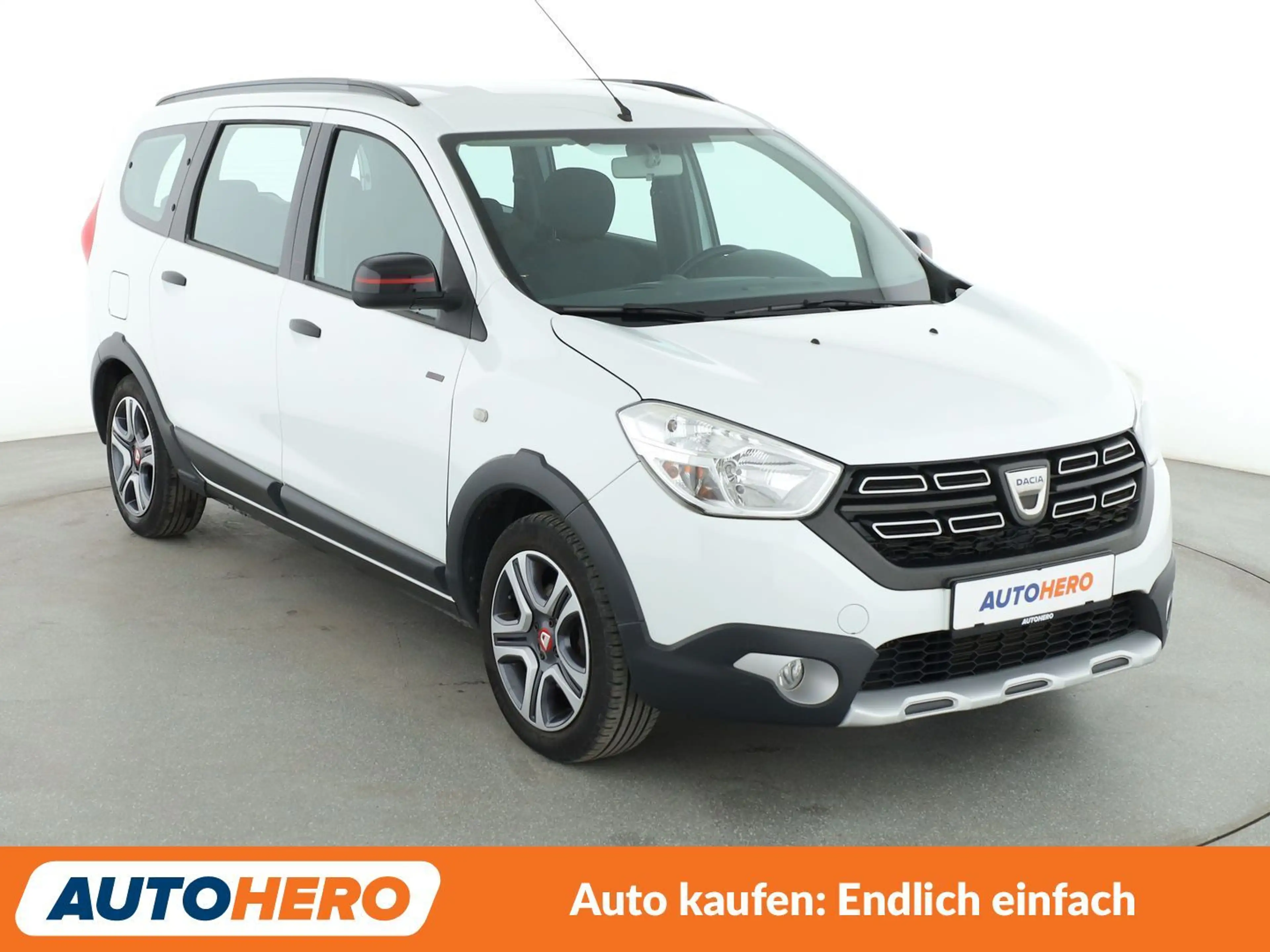 Dacia Lodgy 1.3 TCe Stepway *NAVI*TEMPO*PDC*SHZ* — photo 8
