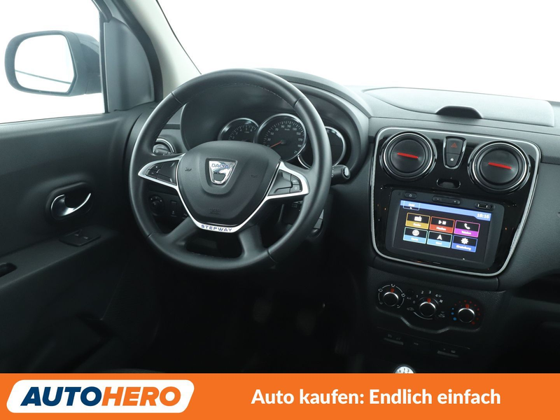 Dacia Lodgy 1.3 TCe Stepway *NAVI*TEMPO*PDC*SHZ* — photo 13