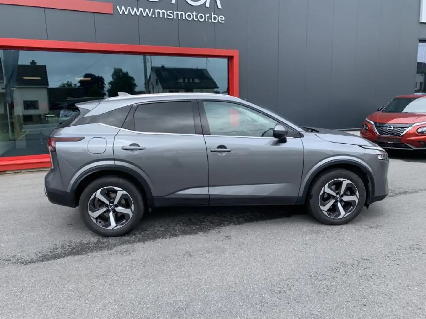 Nissan Qashqai Mild-Hybrid 140 N-CONNECTA 2WD Gris - 2