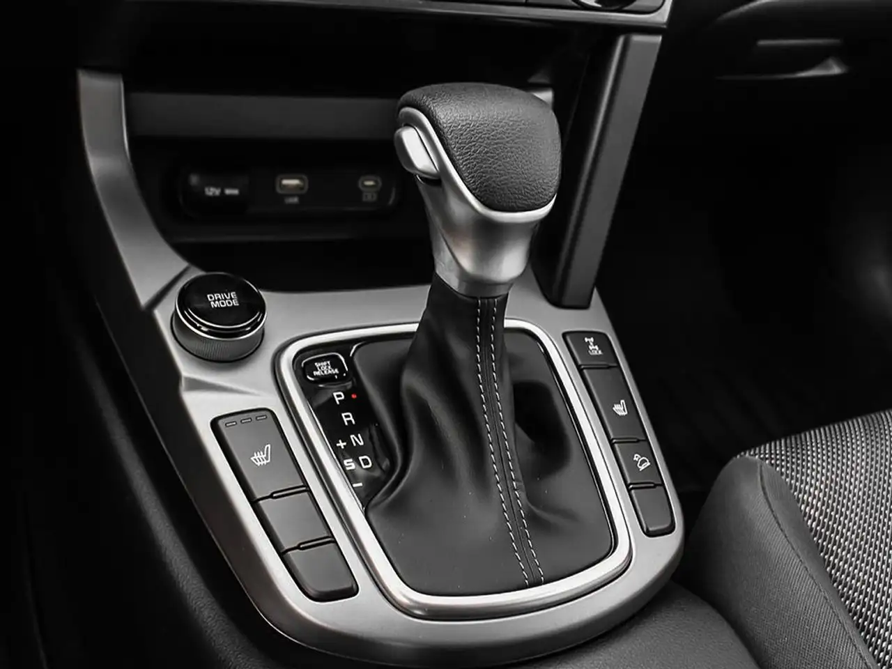 Kia Seltos снимка Kia Seltos
