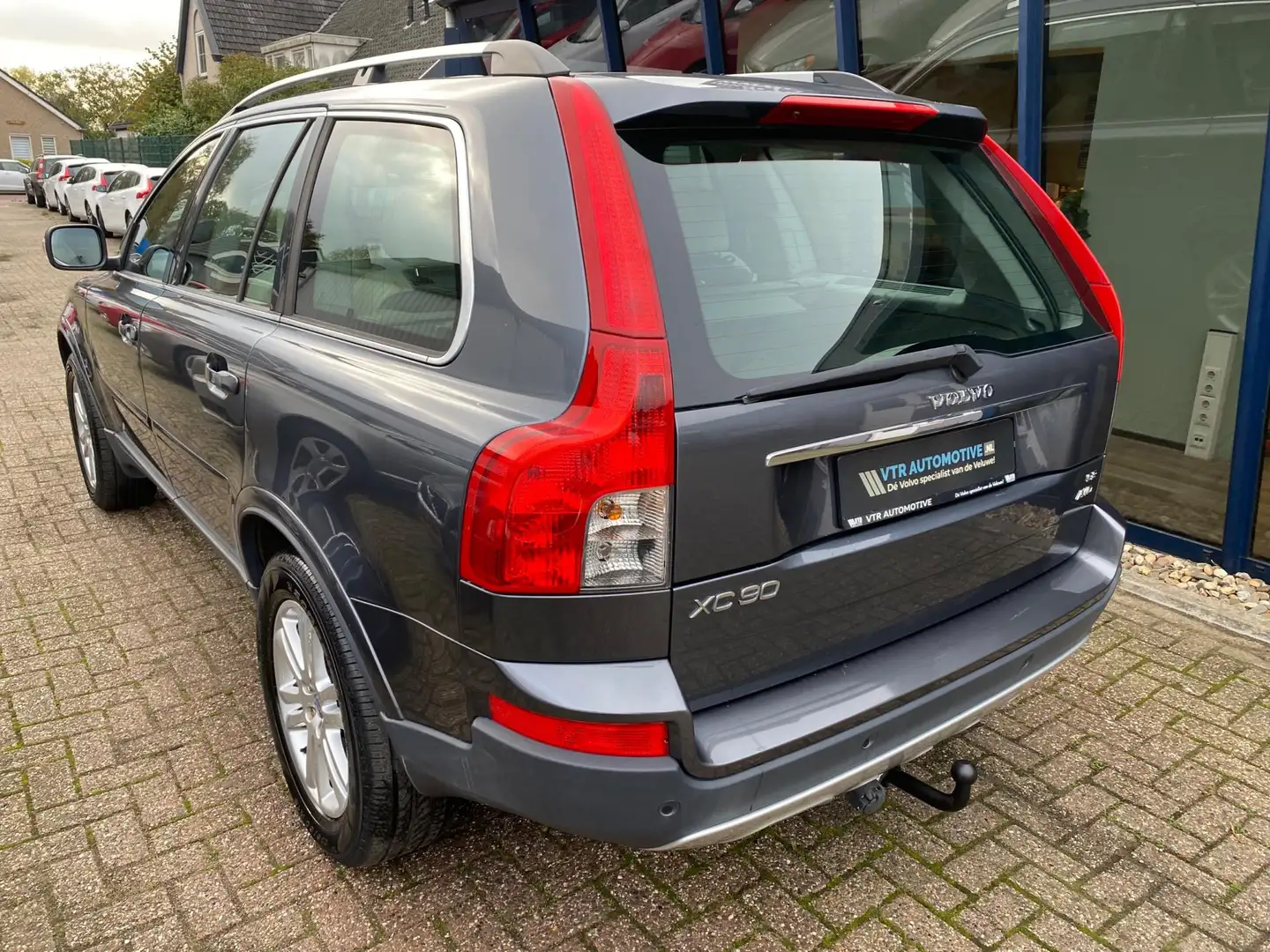 Volvo XC90 3.2 Summum LEER / NAVI / SUNROOF Grau - 2