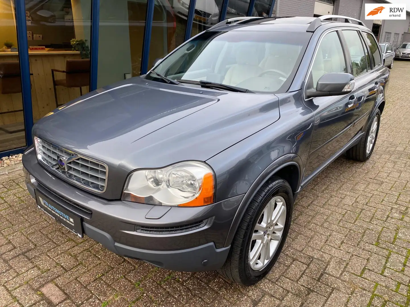 Volvo XC90 3.2 Summum LEER / NAVI / SUNROOF Grau - 1