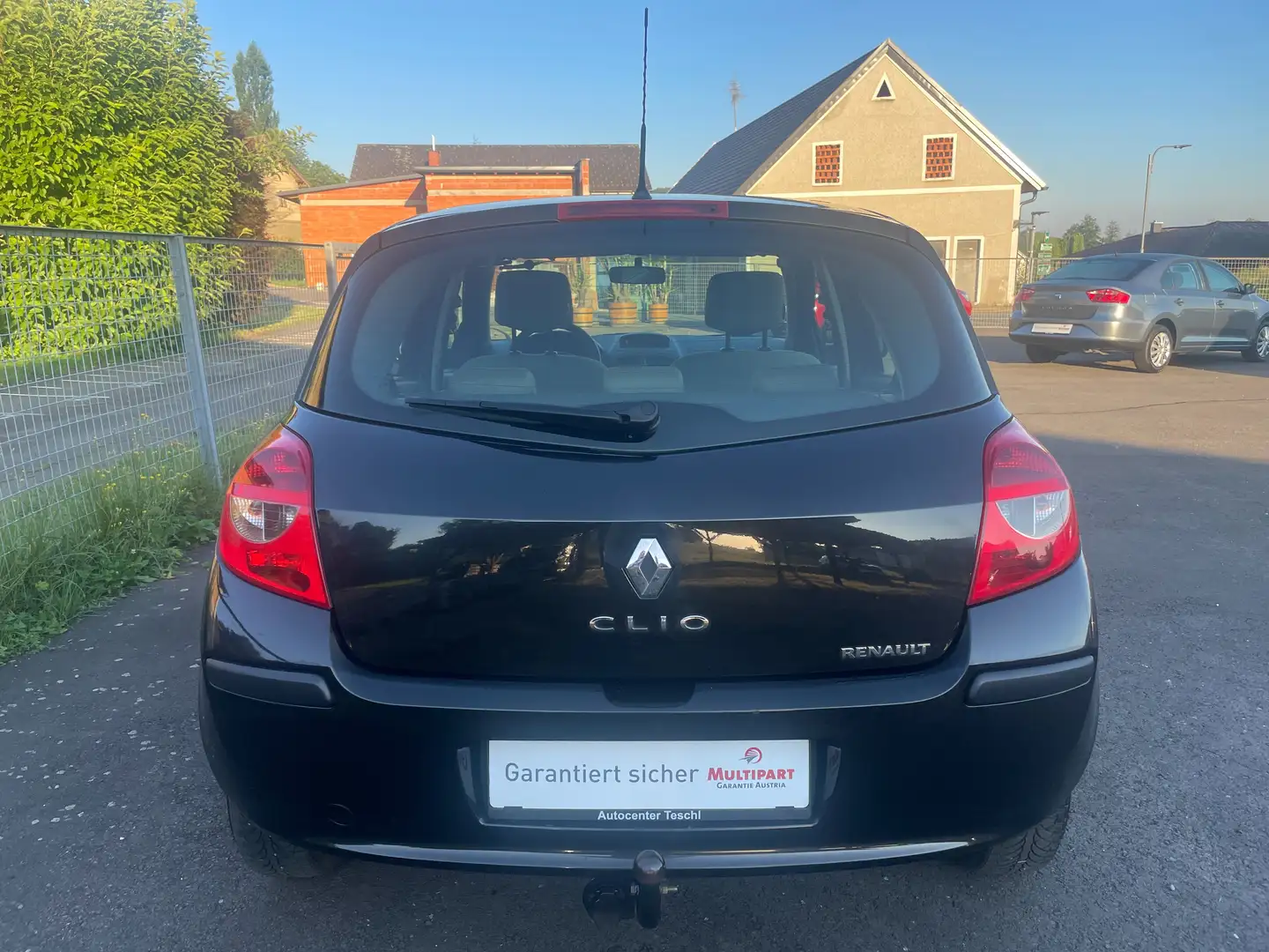 Renault Clio Clio Privilège 1,2 16V Privilège Schwarz - 2
