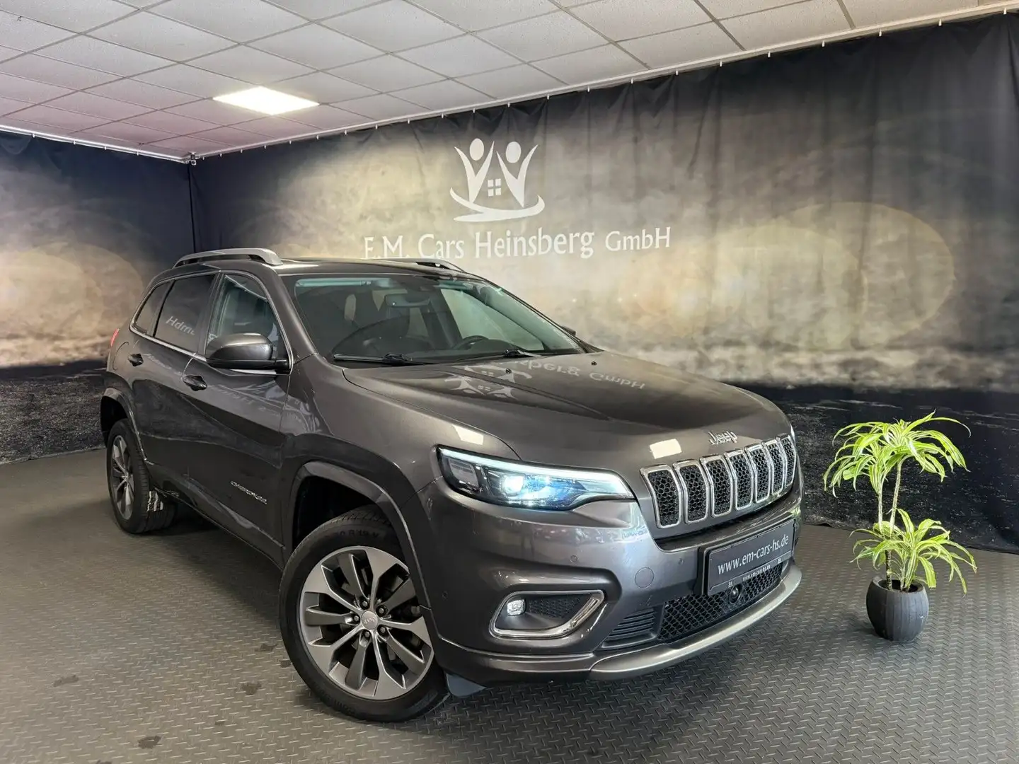 Jeep Cherokee 2.2 MJet 4WD Active Drive I Overland Grau - 1
