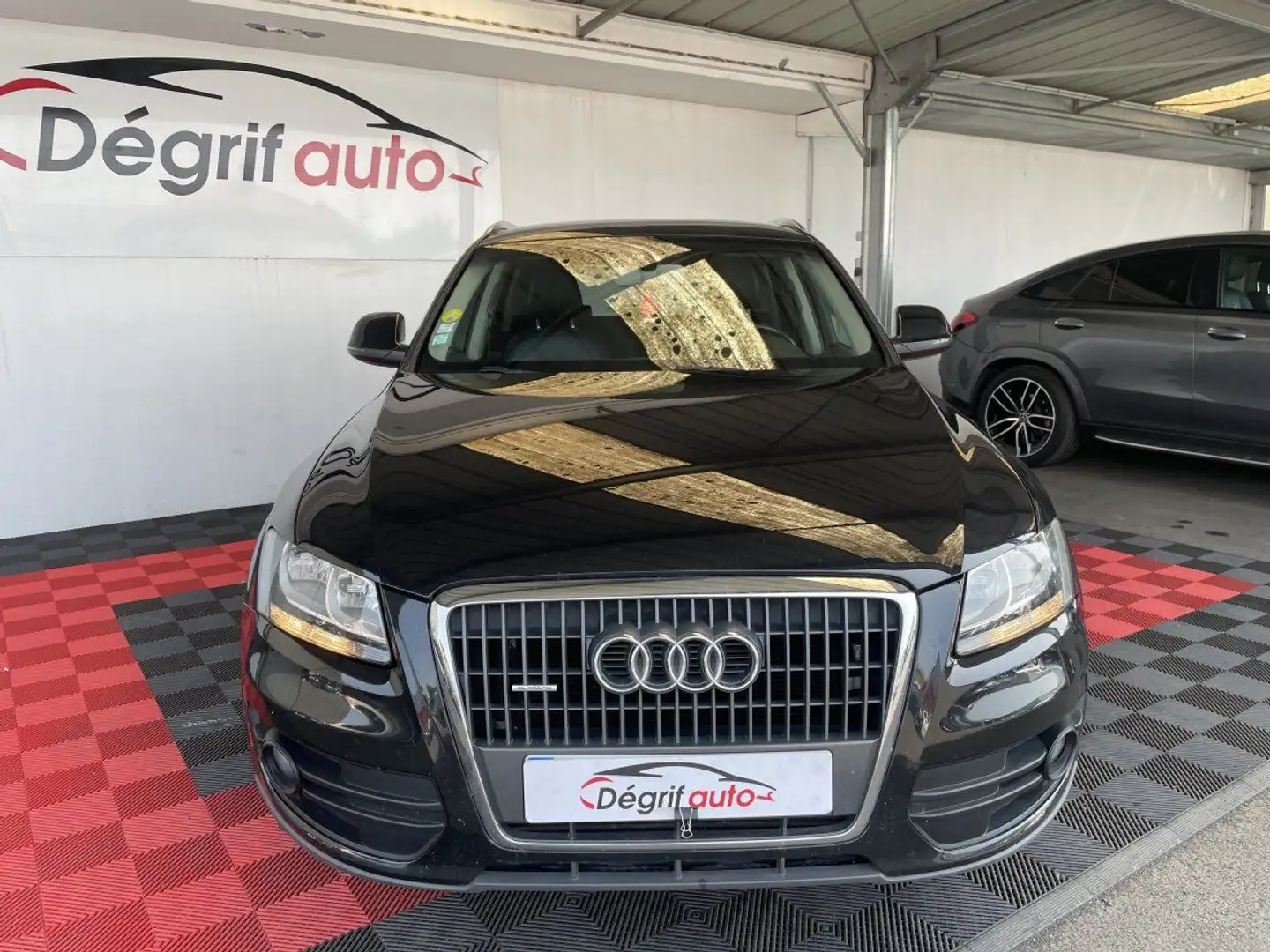 Audi Q5 2.0 TDI 170 DPF Quattro Avus S tronic 7 Siyah - 2