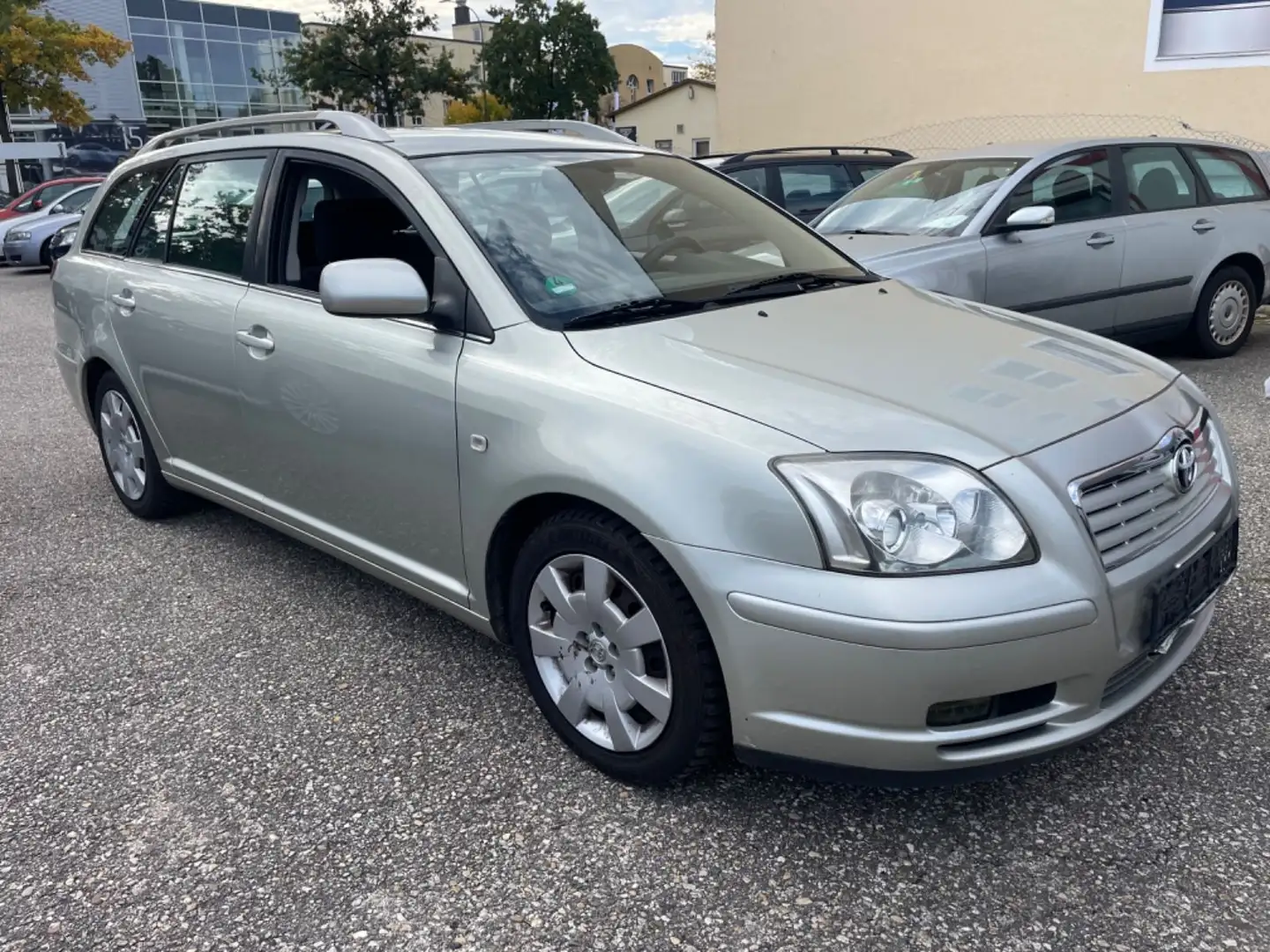 Toyota Avensis Combi Sol 1.8-l-VVT-i 16V / Tüv 8.26 Grau - 1