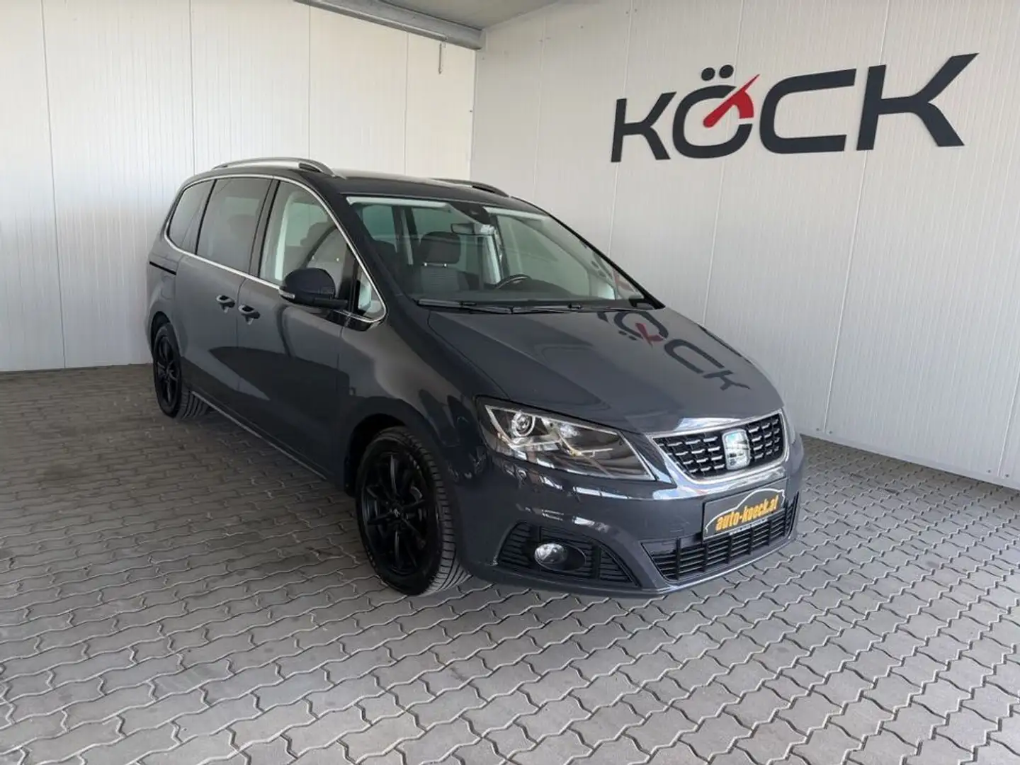 SEAT Alhambra Hit der Woche statt 31990€ um 29990€ Grau - 1