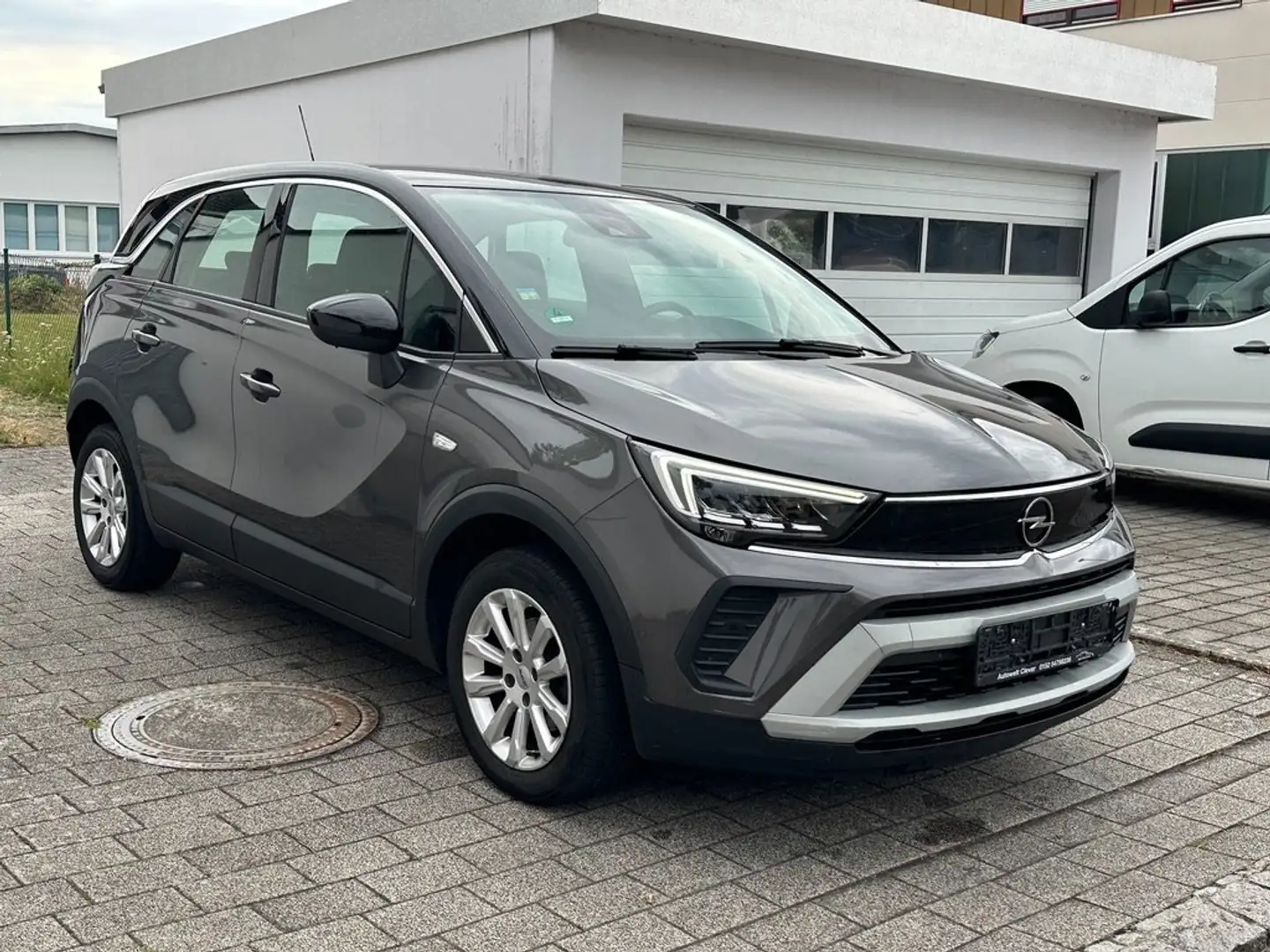 Opel Crossland X Elegance -AUTOMATIK-LED-AHK-TEMPOM-SHZ-1HAND- Grau - 2