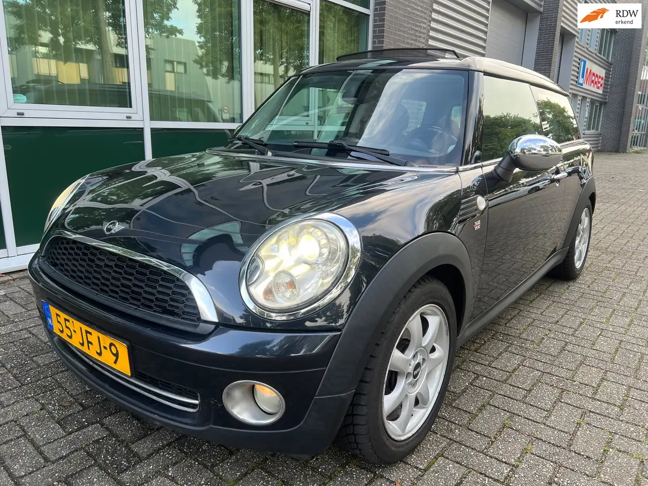MINI Cooper Clubman