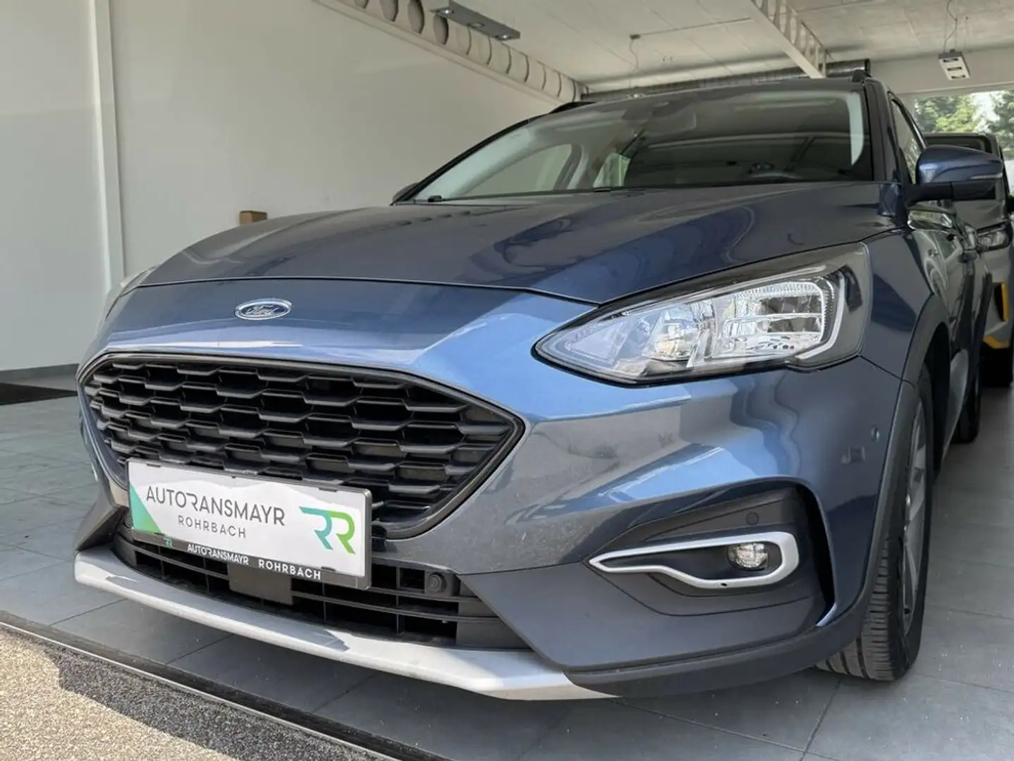 Ford Focus Active Traveller Bleu - 2