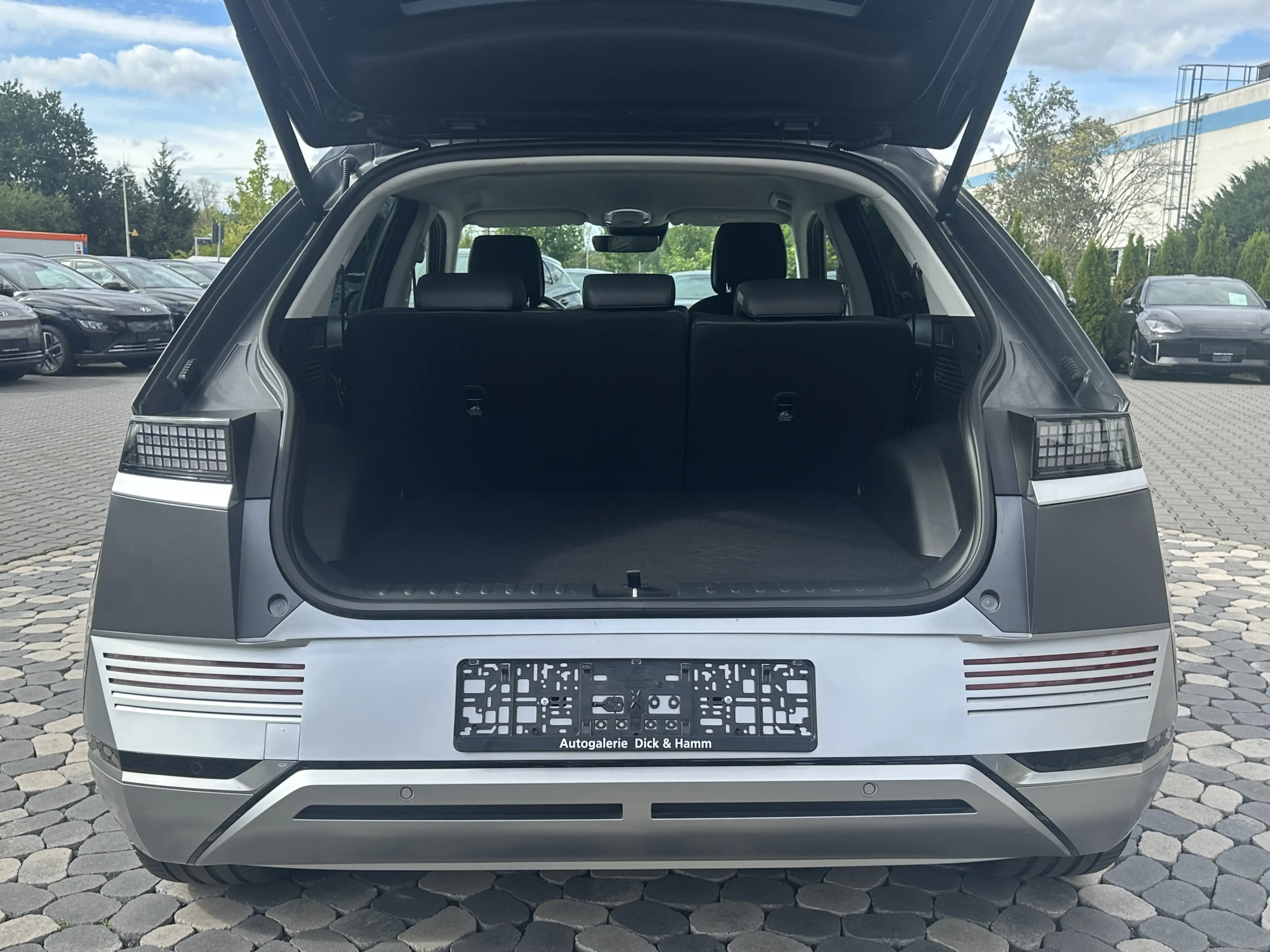Hyundai IONIQ 5 Uniq 4WD PIXEL HUD SOLAR 360° RELAX 20 — photo 30
