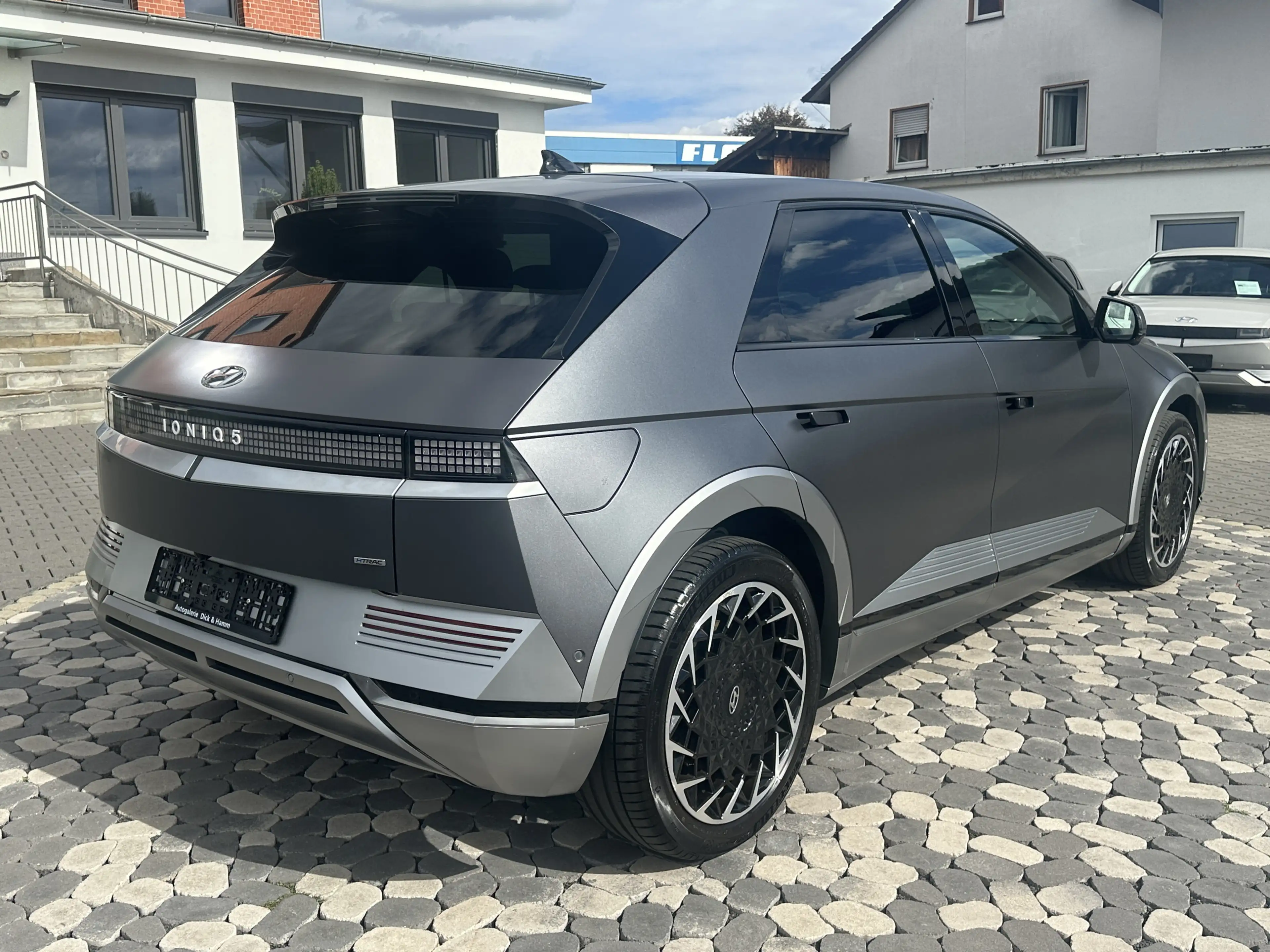 Hyundai IONIQ 5 Uniq 4WD PIXEL HUD SOLAR 360° RELAX 20 — photo 8