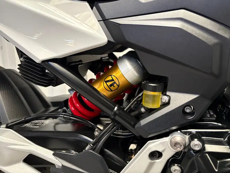 BMW F 900 R - foto 5