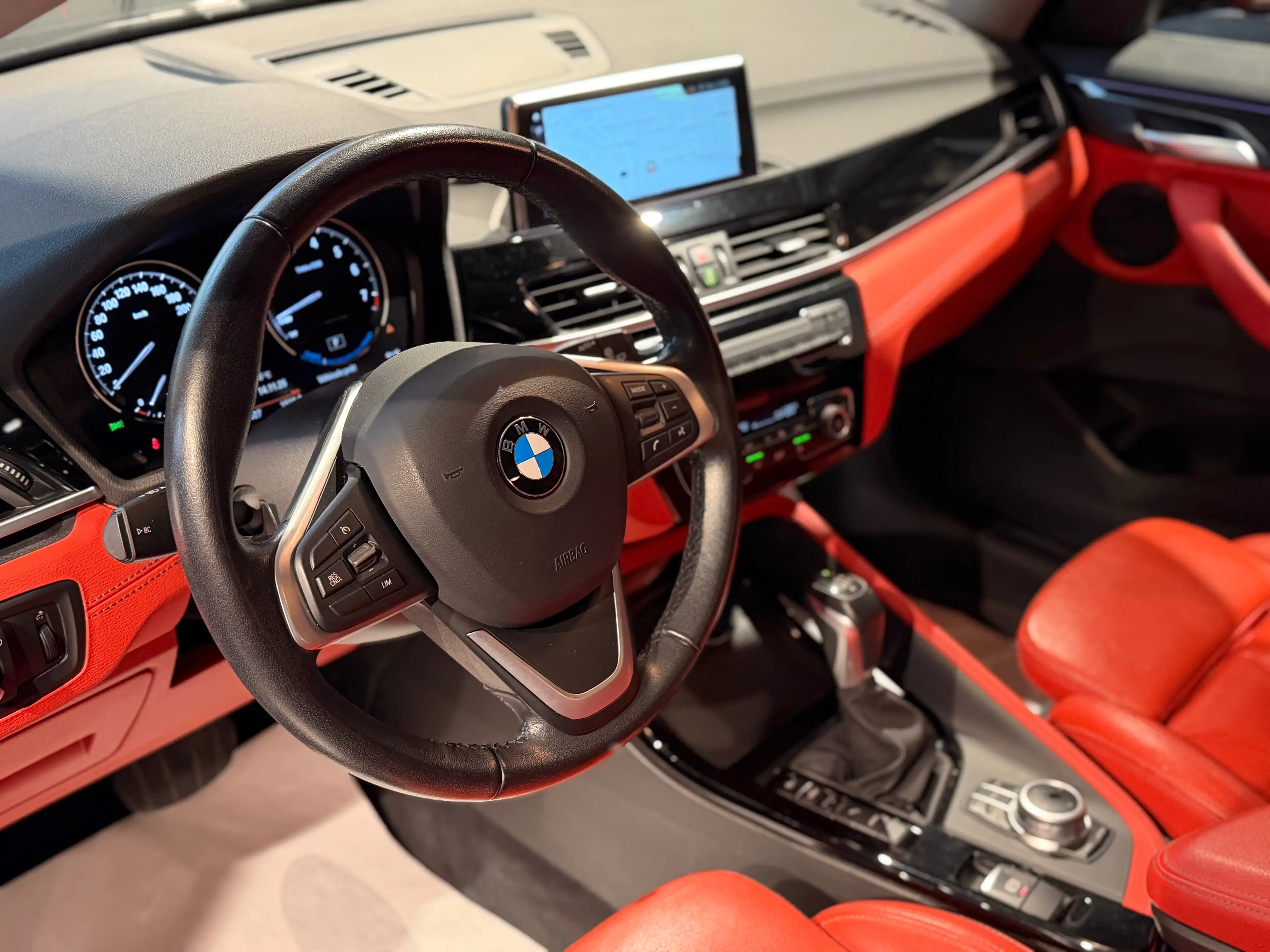 BMW X2 X2 PHEV 1.5iA xDrive25e * PANO * CUIRS * LEDS * — photo 12
