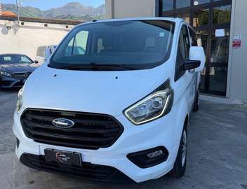 Ford Transit Custom 9 Posti Passo Lungo