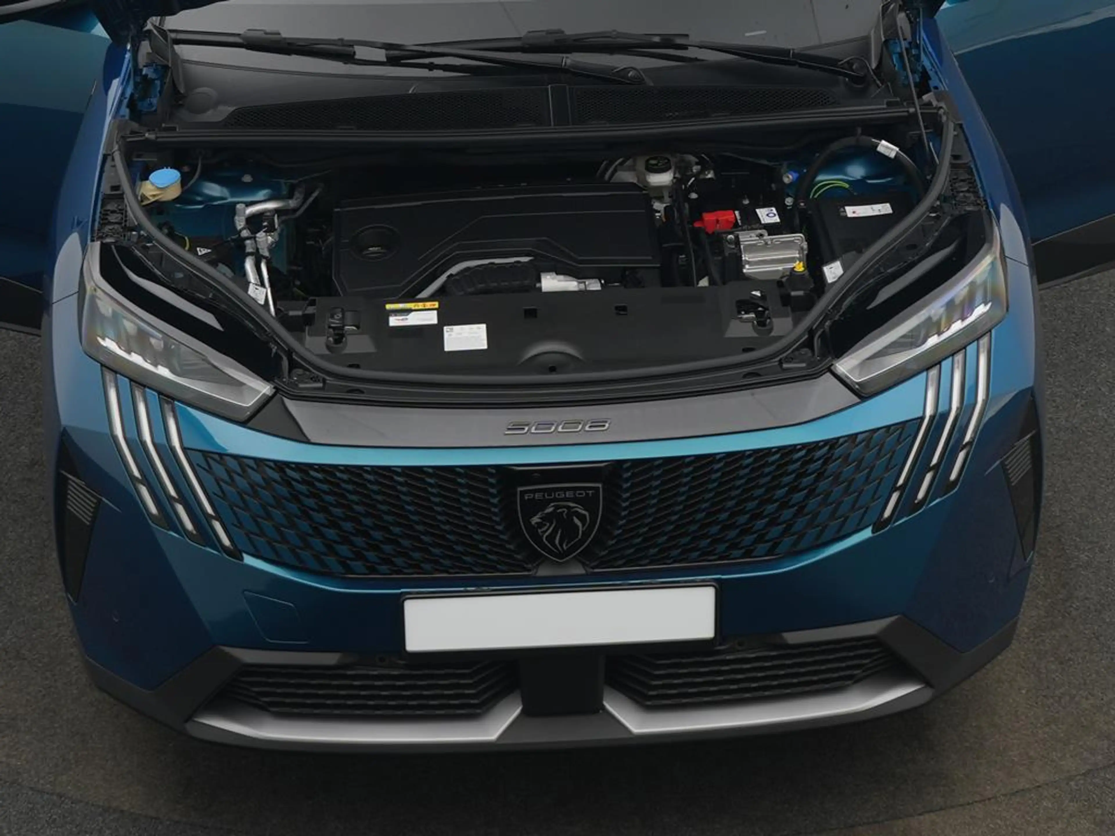 Peugeot 5008 GT HYBRID 145 e-DSC6 — photo 8
