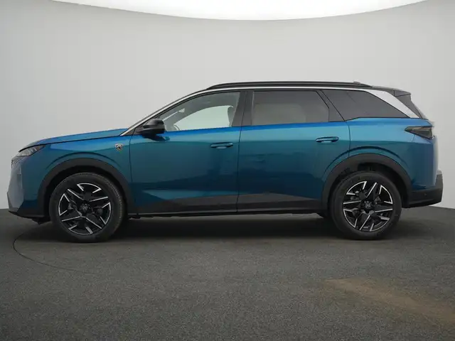 Peugeot 5008 view 5