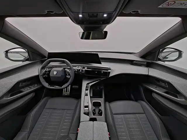 Peugeot 5008 view 12