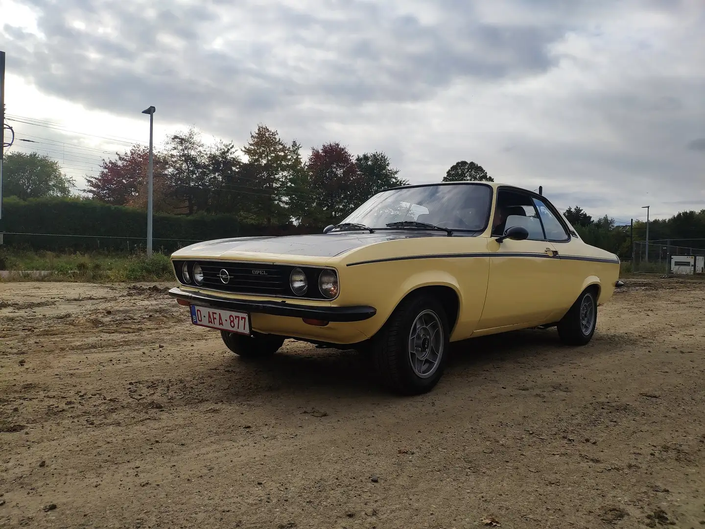 Opel Manta A 1.6S Geel - 2