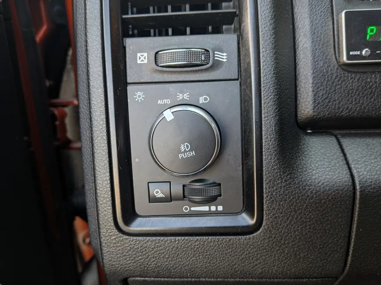 RAM 1500 photo RAM 1500
