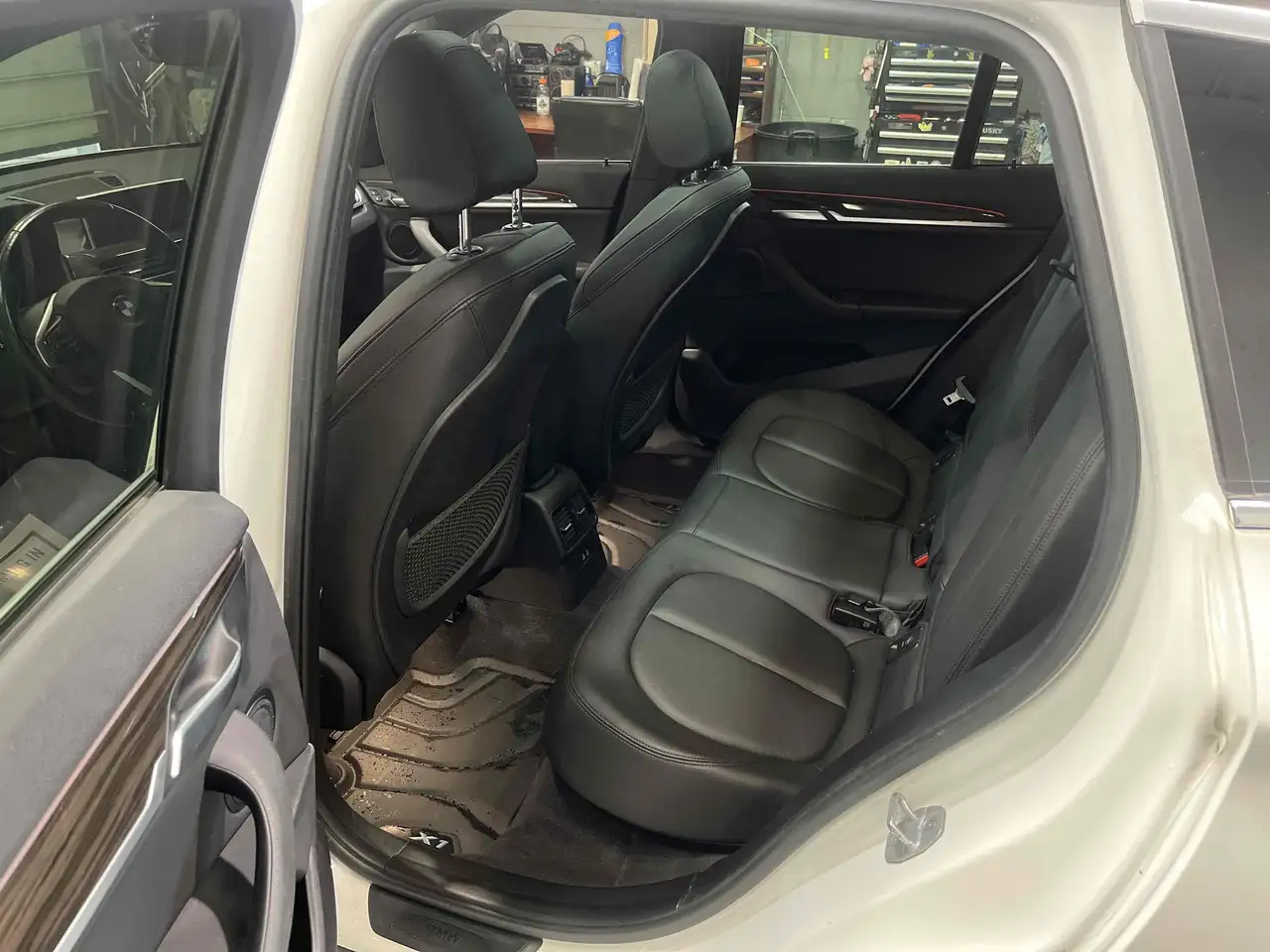 BMW X1 снимка BMW X1