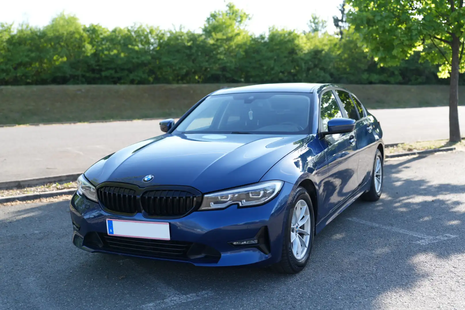 BMW 318 318d Aut. - 1