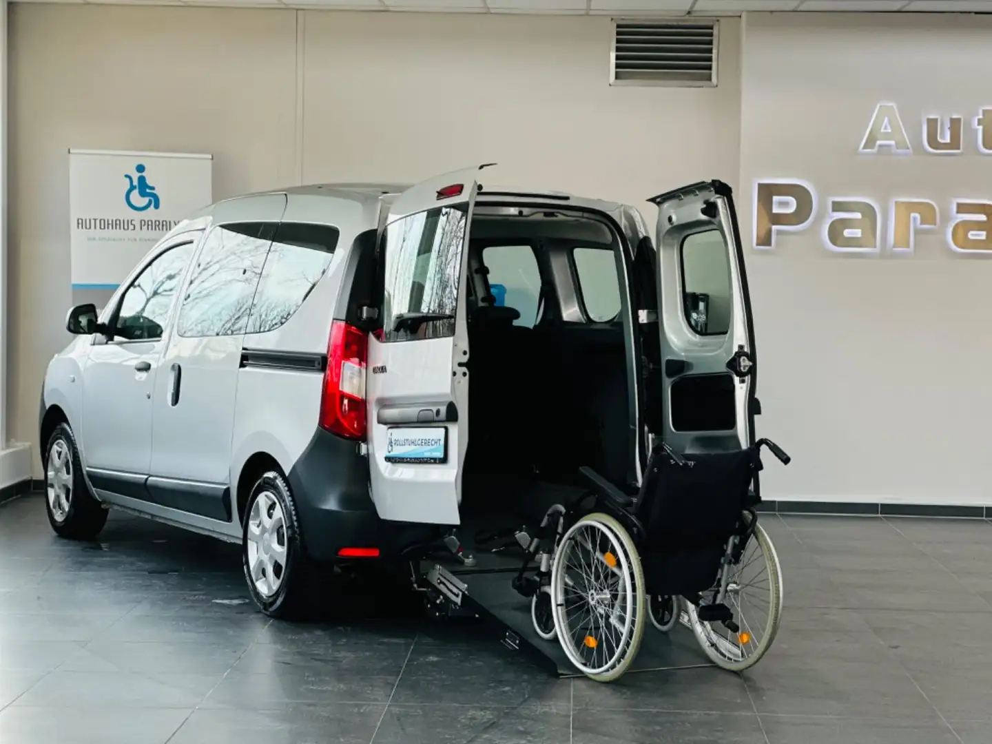 Dacia Dokker Ambiance Behindertengerecht-Rampe Grau - 1
