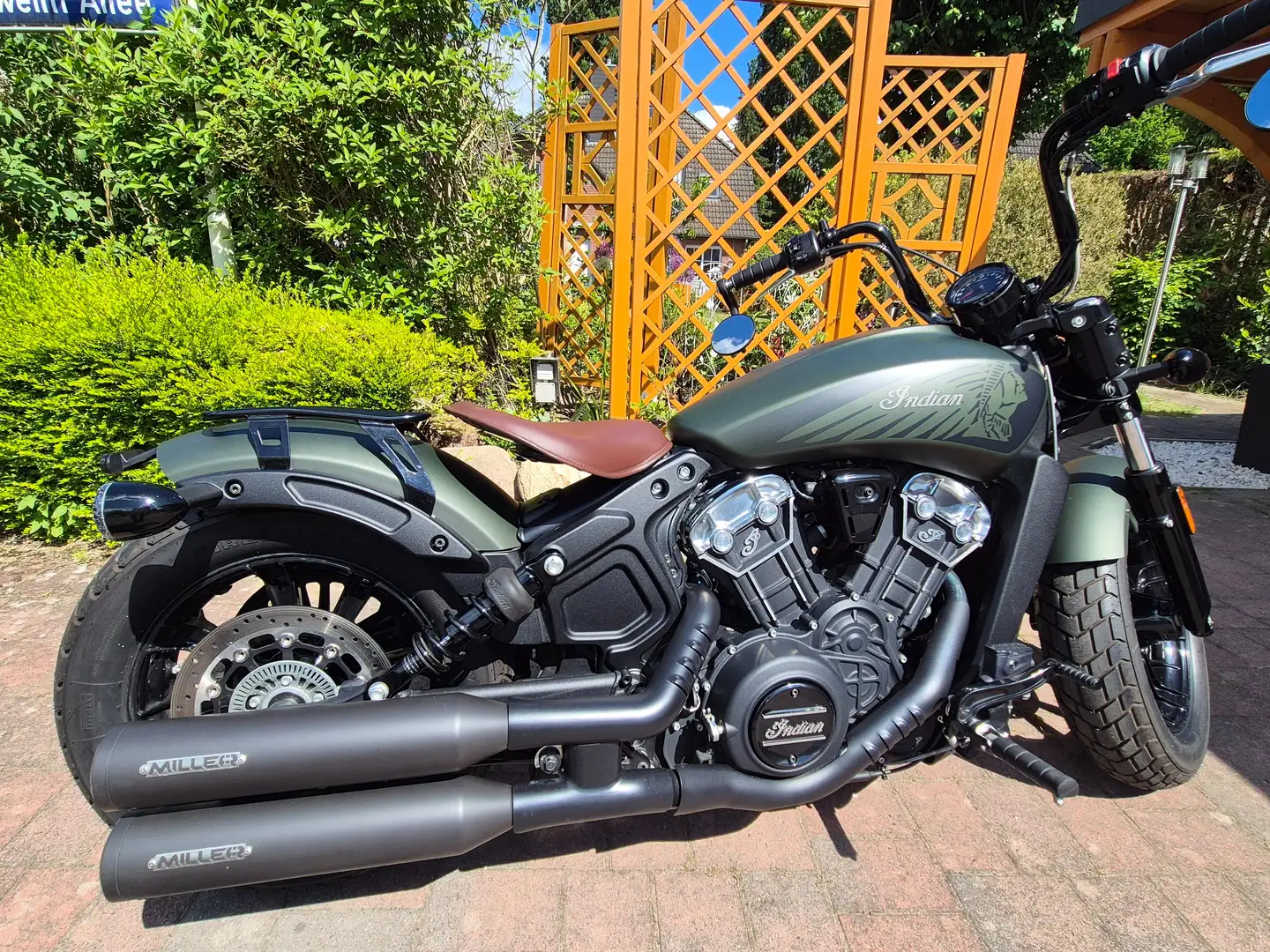 Indian Scout Bobber Twenty Miller-Auspuff/ seitl.Kz. halter Verde - 1
