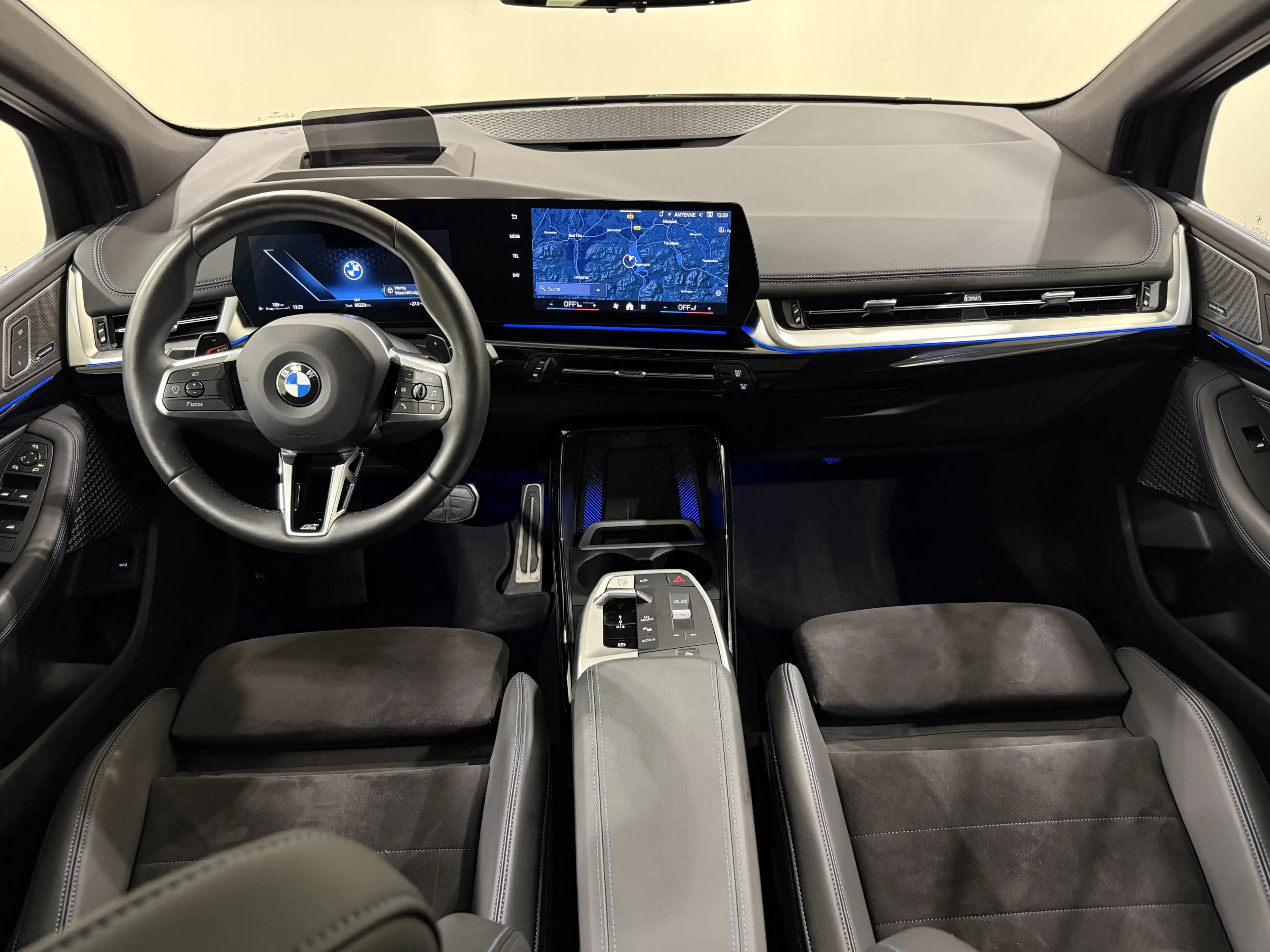 BMW 223 i xDrive Active Tourer M Sportpaket AHK ACC — photo 12