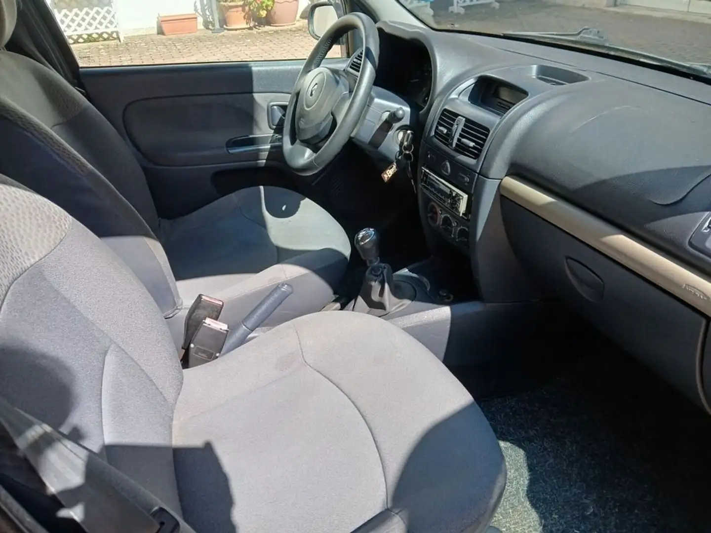 Renault Clio Clio 1.5 dCi Authentique Bleu - 2